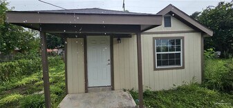 3 West Dr in Pharr, TX - Building Photo