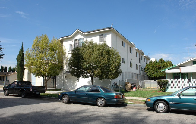 14121 Friar St in Van Nuys, CA - Building Photo - Building Photo