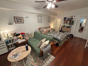 7 Grove St, Unit BF in Boston, MA - Building Photo - Building Photo