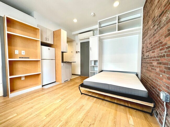 property at 143 Bowdoin St