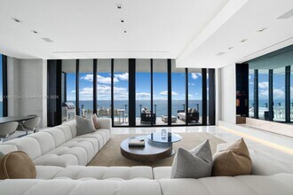 17141 Collins Ave in Sunny Isles Beach, FL - Building Photo - Building Photo