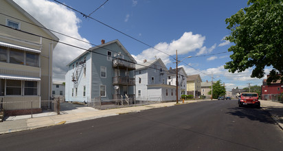 73-77 Hedley Ave in Central Falls, RI - Building Photo - Building Photo