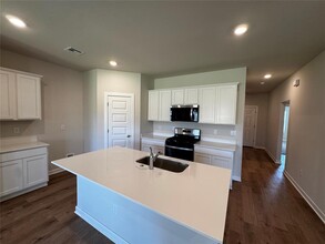 9029 NW 149th Ter in Yukon, OK - Building Photo - Building Photo