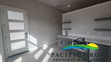 105 8th St in Marina, CA - Building Photo - Building Photo