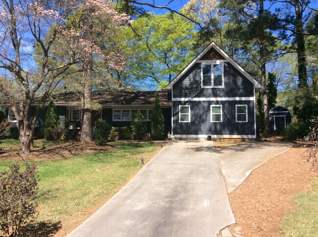 358 Peevy St in Buford, GA - Building Photo - Building Photo