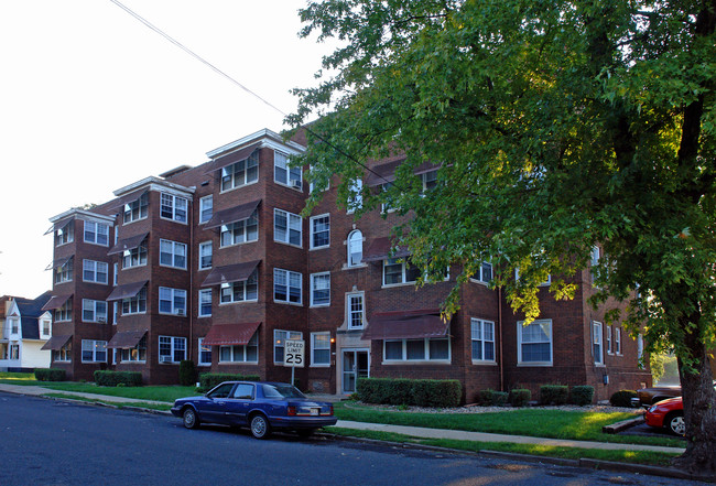 Linn St Commons in Peoria, IL - Foto de edificio - Building Photo