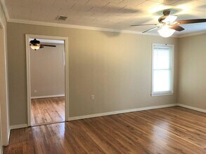 1905 W Twohig Ave in San Angelo, TX - Building Photo - Building Photo