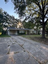 2212 Belle Grove Dr in Bossier City, LA - Building Photo - Building Photo