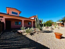 60725 Sunny Sands Dr in Joshua Tree, CA - Building Photo