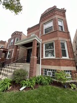 3711 N Bernard St, Unit 2 in Chicago, IL - Building Photo