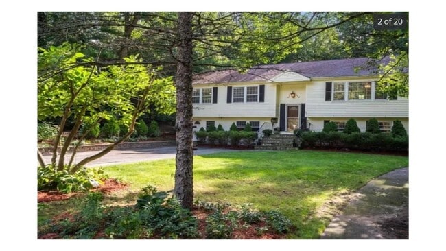 96 Washburn Ave in Wellesley, MA - Building Photo - Building Photo