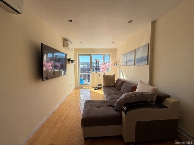143-28 41st Ave in Queens, NY - Building Photo - Building Photo
