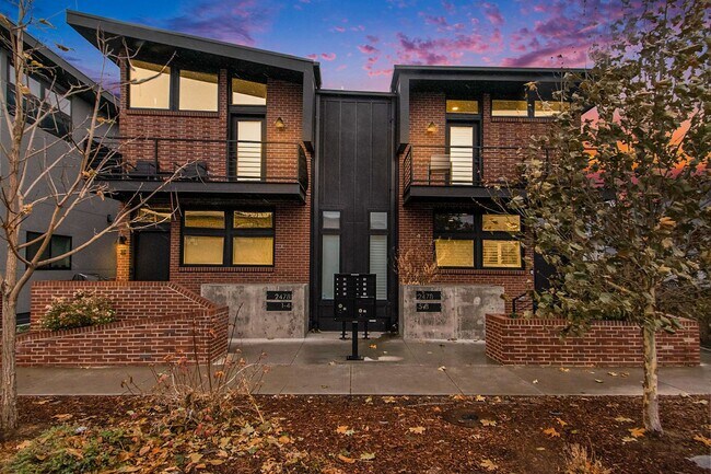 2478 S Delaware St in Denver, CO - Building Photo - Building Photo