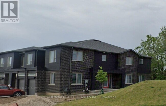 15 Roper Pl in Kitchener, ON - Building Photo - Building Photo