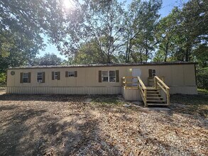 612 Cherokee Ln in Onalaska, TX - Building Photo - Building Photo