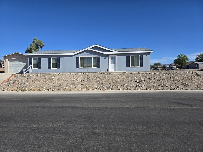 property at 597 Stahlman Dr