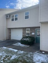 75 Rockey Ln in Montoursville, PA - Building Photo