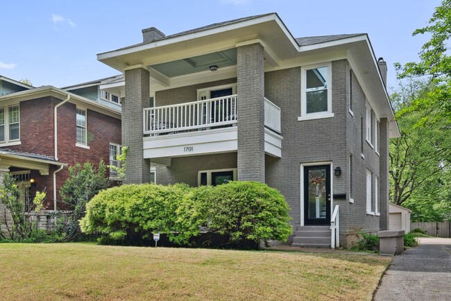 property at 1701 Autumn Ave