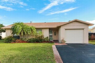 9811 NW 23rd St in Coral Springs, FL - Building Photo