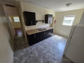 648 Wyandotte St in Shreveport, LA - Building Photo - Building Photo