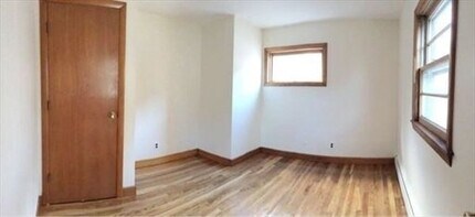 244 Metropolitan Ave in Boston, MA - Building Photo - Building Photo