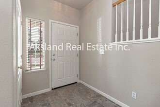 1847 Crom St in Manteca, CA - Building Photo - Building Photo