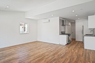 1166 Cochran Ave in Los Angeles, CA - Building Photo - Building Photo