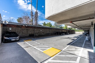 435 N Euclid Ave in Pasadena, CA - Building Photo - Building Photo