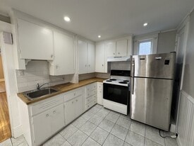 365 Robinson St in Moncton, NB - Building Photo