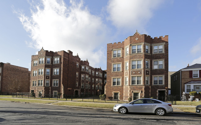 9218 S. Bishop in Chicago, IL - Building Photo - Building Photo