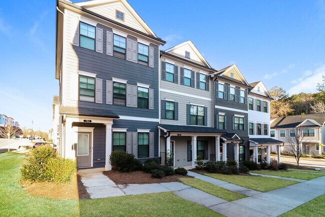 759 Calvin Pk Dr in Ball Ground, GA - Foto de edificio - Building Photo