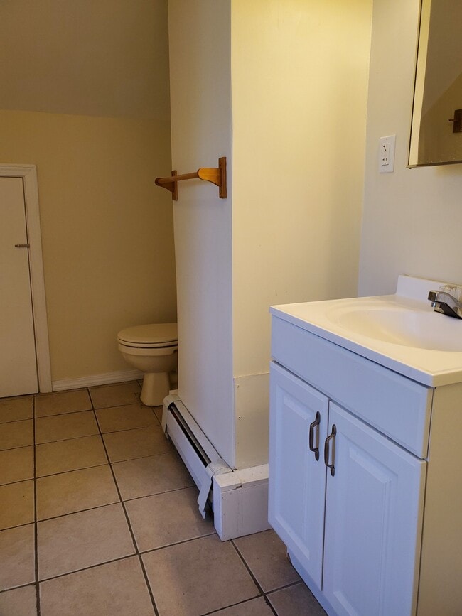 137 Carleton St, Unit 3 in Providence, RI - Building Photo - Building Photo