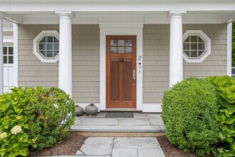 333 West Ave in Darien, CT - Building Photo - Building Photo