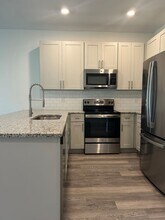 850 SE 8th St in Cape Coral, FL - Building Photo - Building Photo