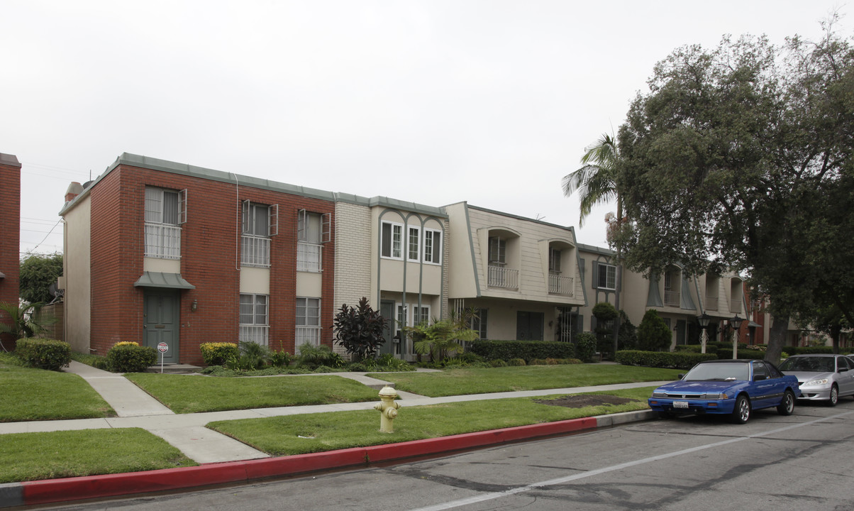 1744-1756 W Greenleaf Ave in Anaheim, CA - Building Photo