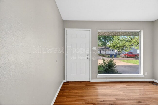 710 Tyson Dr in Florissant, MO - Building Photo - Building Photo