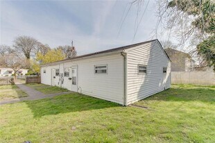 1443 W 40th St in Norfolk, VA - Building Photo