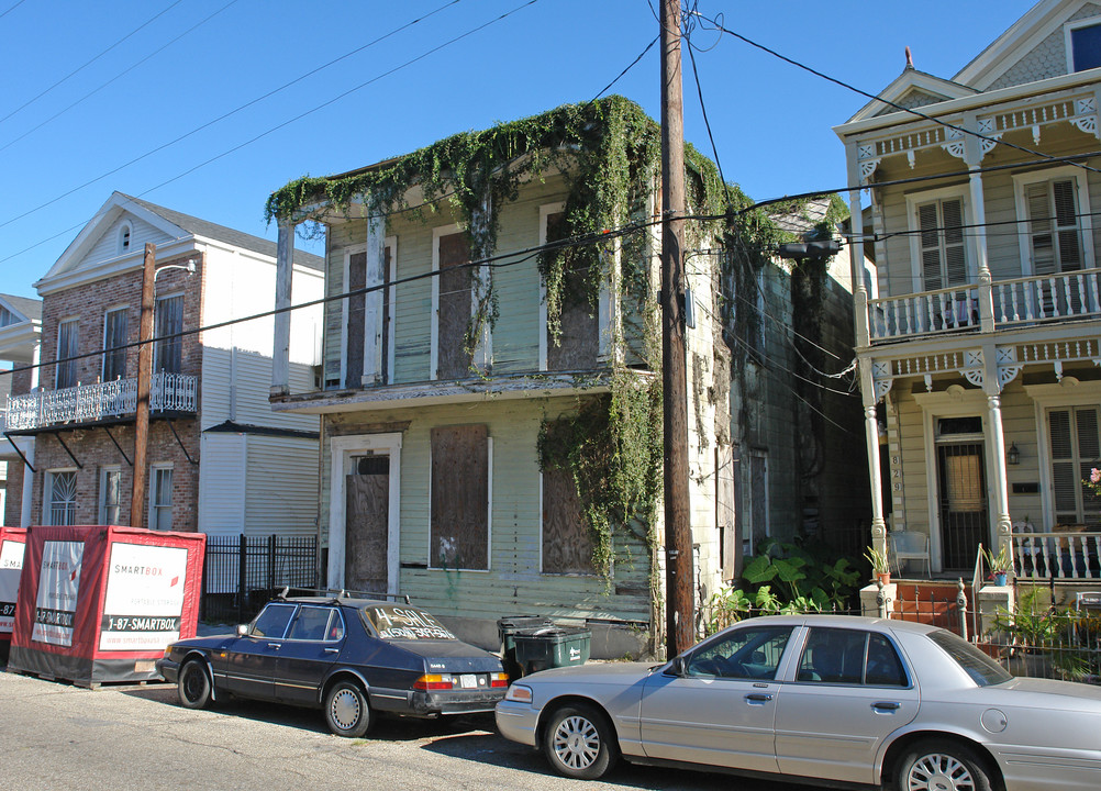 833 Jackson Ave in New Orleans, LA - Foto de edificio