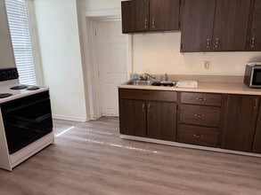 516 Front St in Brownsville, PA - Building Photo - Building Photo