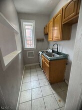112 Lincoln St, Unit 109 in East Orange, NJ - Building Photo - Building Photo