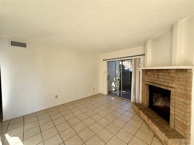 1500 Bay Area Blvd in Houston, TX - Building Photo - Building Photo