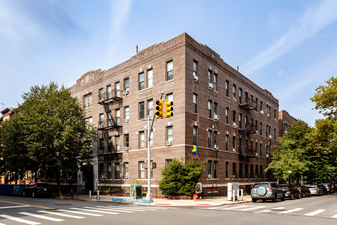 The Louro in Brooklyn, NY - Foto de edificio