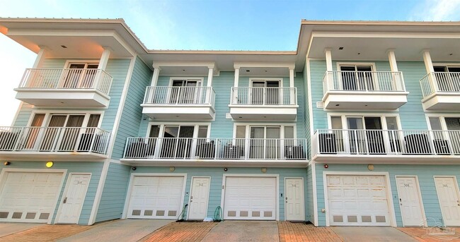 510 Fort Pickens Rd in Pensacola Beach, FL - Building Photo - Building Photo