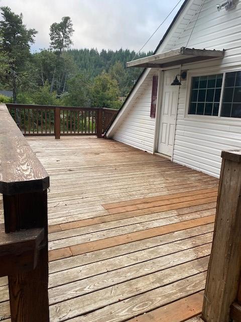 4240 Salmon River Hwy in Otis, OR - Building Photo