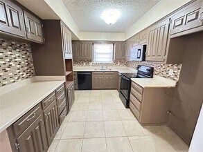 102 Jill Ln in Sulphur Springs, TX - Building Photo - Building Photo