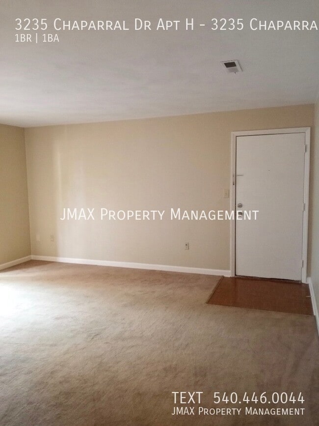 3235 Chaparral Dr in Cave Spring, VA - Building Photo - Building Photo