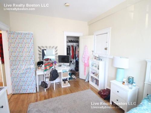 1185 Commonwealth Ave-Unit -7 in Boston, MA - Building Photo - Building Photo