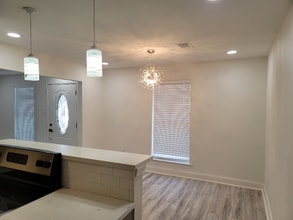 119 Jane Ln in St. Rose, LA - Building Photo - Building Photo