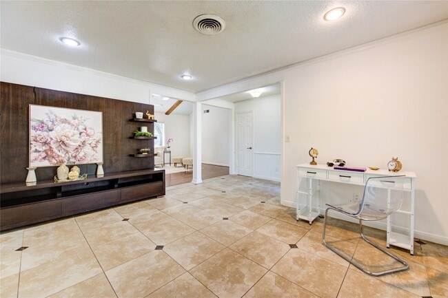 1107 Blue Willow Dr in Houston, TX - Building Photo - Building Photo