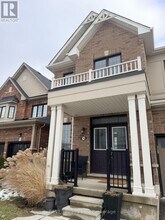 7969 Buckeye Cres in Niagara Falls, ON - Building Photo - Building Photo